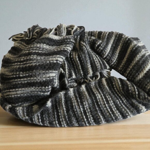 Eileen Fisher (The Fisher Project) Peruvian Baby Alpaca Scarf/Wrap w/Fringe, EUC - Picture 3 of 9